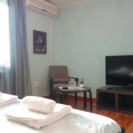Quantum Guest house 3*