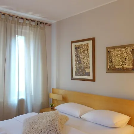 Quantum Guest house